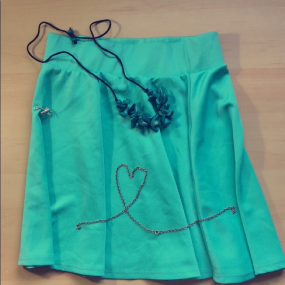 Charlotte Russe teal skirt